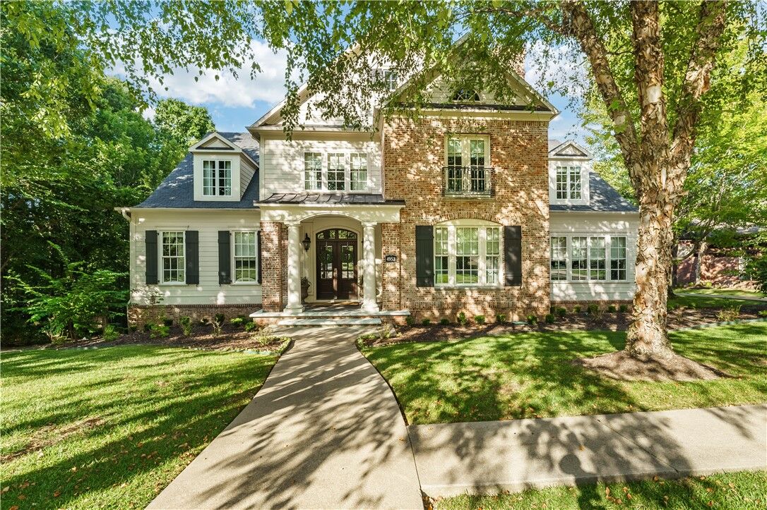 Property Photo: 4953 Prestwick South Circle AR 72704