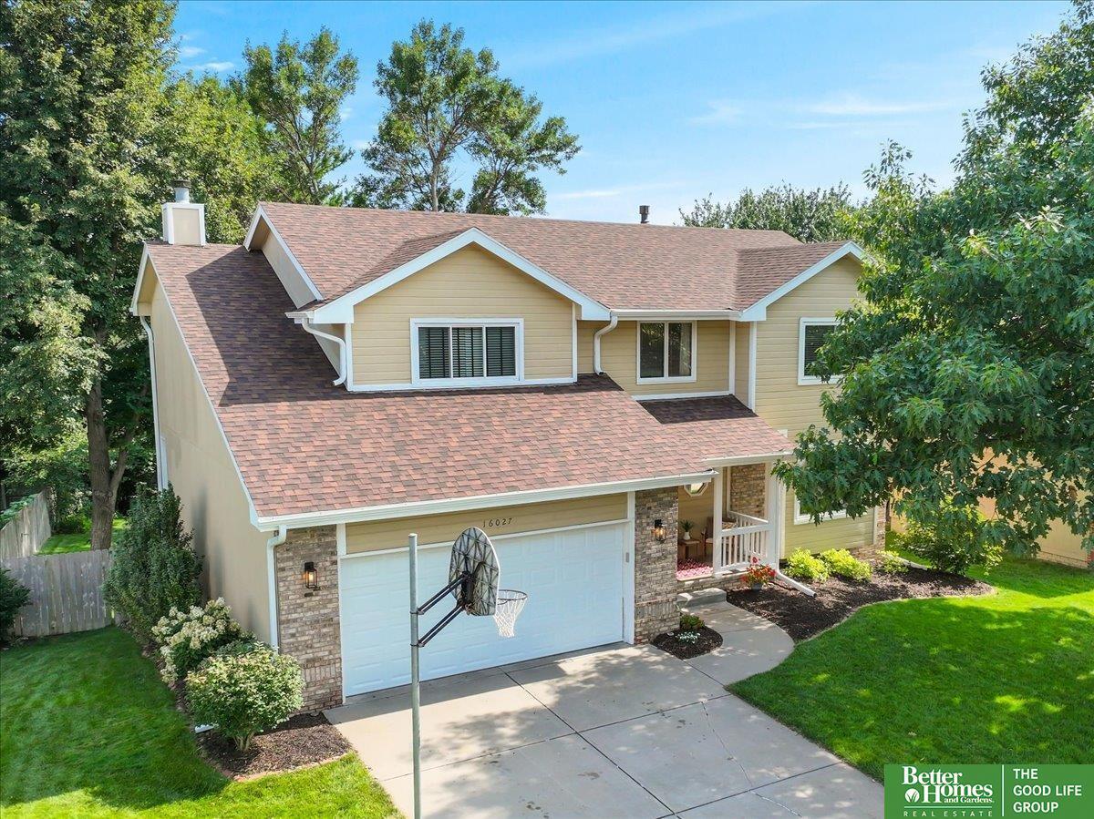 Property Photo: 16027 Wakeley Street NE 68118
