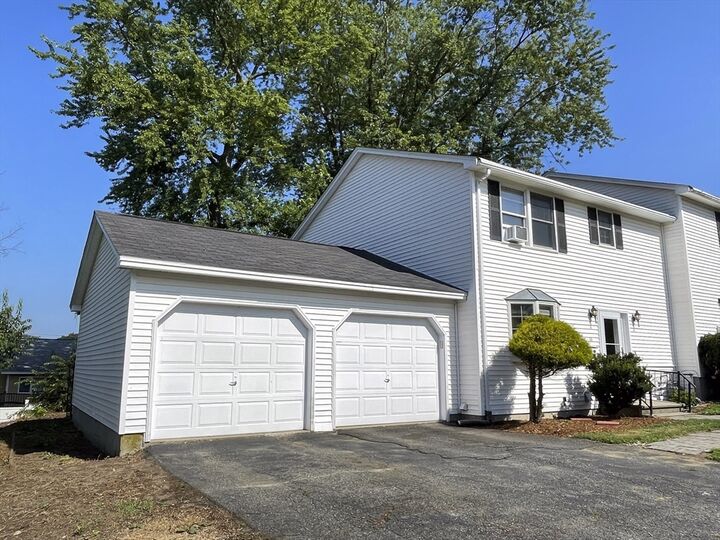 Property Photo:  11 Fernwood St 11  MA 01845 