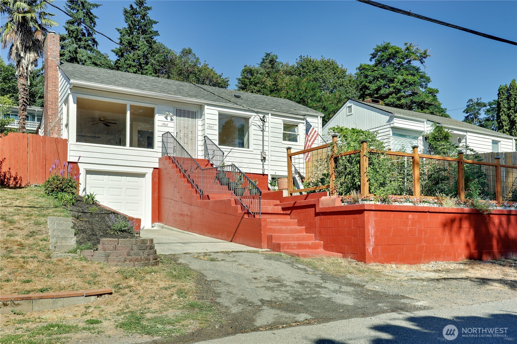 Property Photo: 1907 N Callow Avenue WA 98312