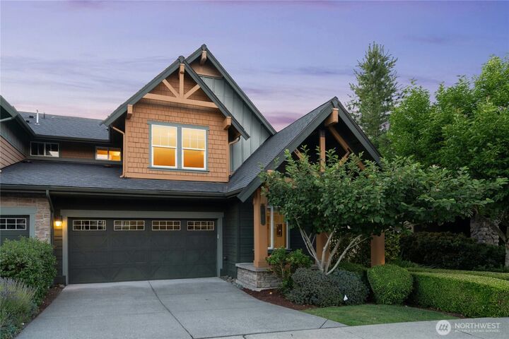 Property Photo:  1875  10th Avenue NE  WA 98029 