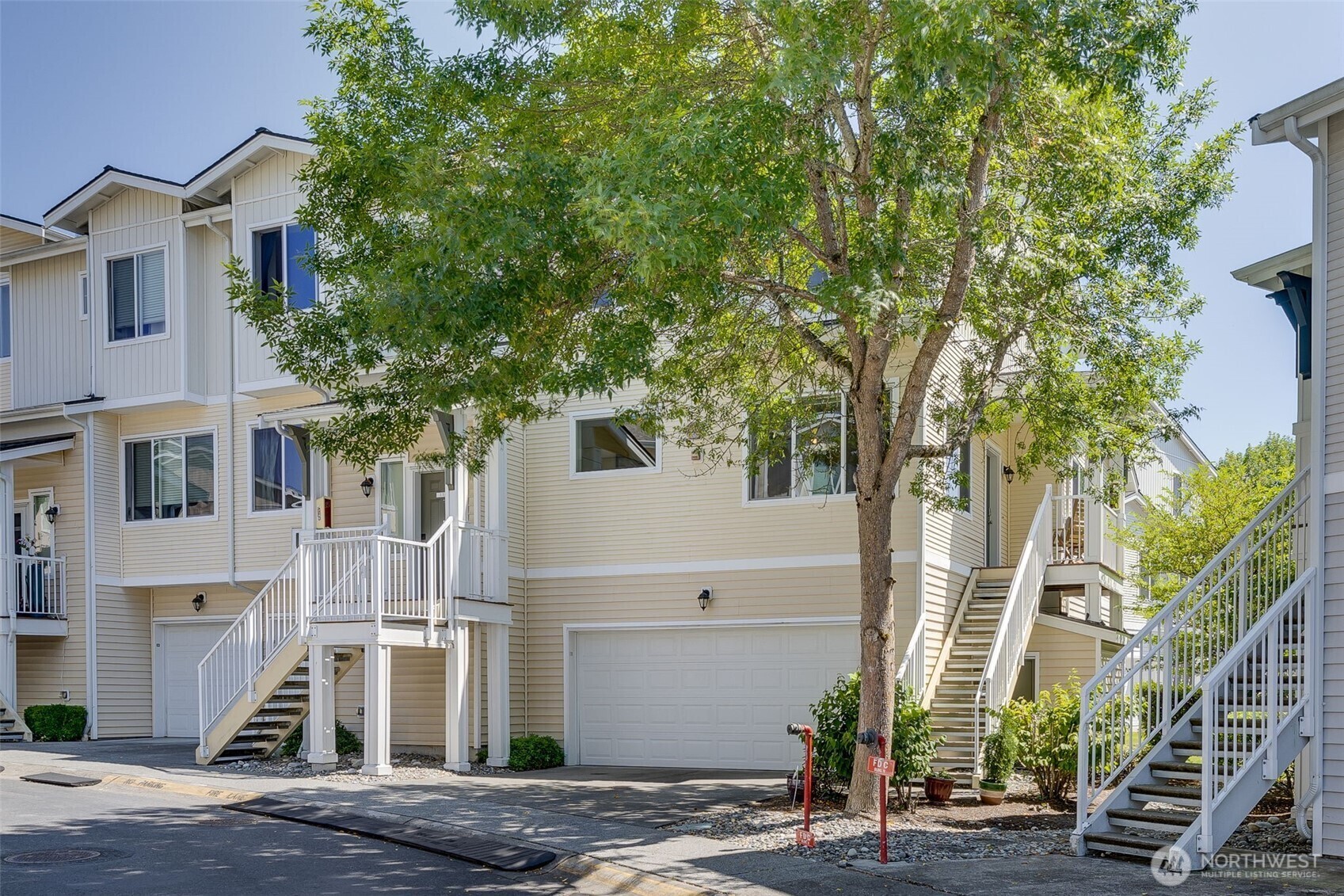 Property Photo: 14915 38th Drive SE U1153 WA 98012
