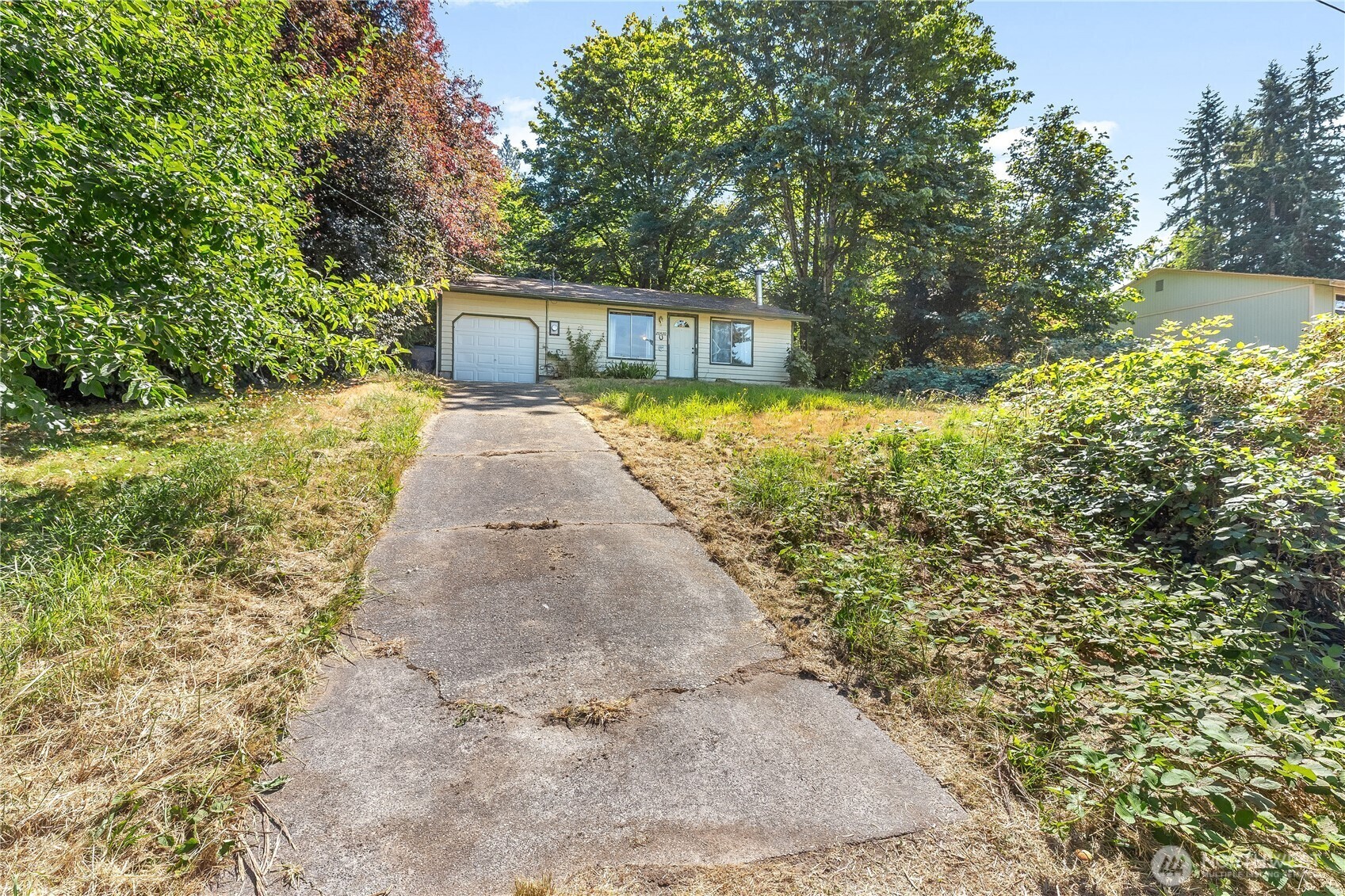 Property Photo: 20420 147th Avenue SE WA 98042