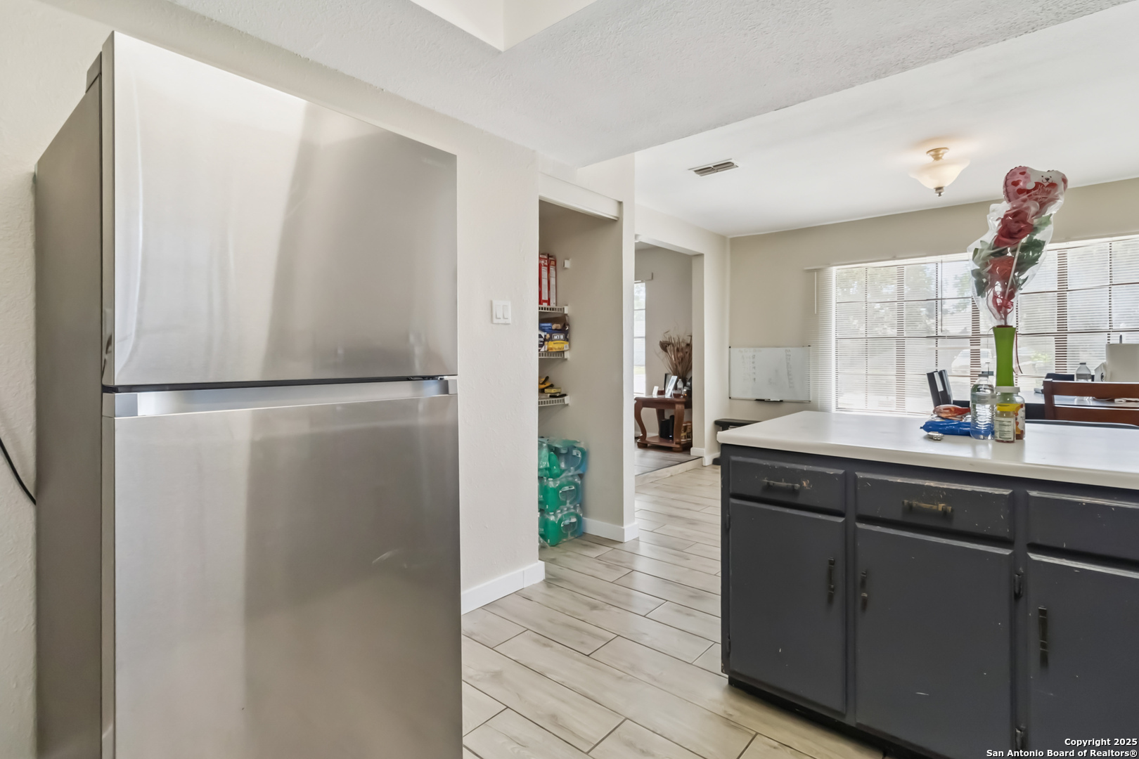 Property Photo: 5815 Kim Valley Dr TX 78242