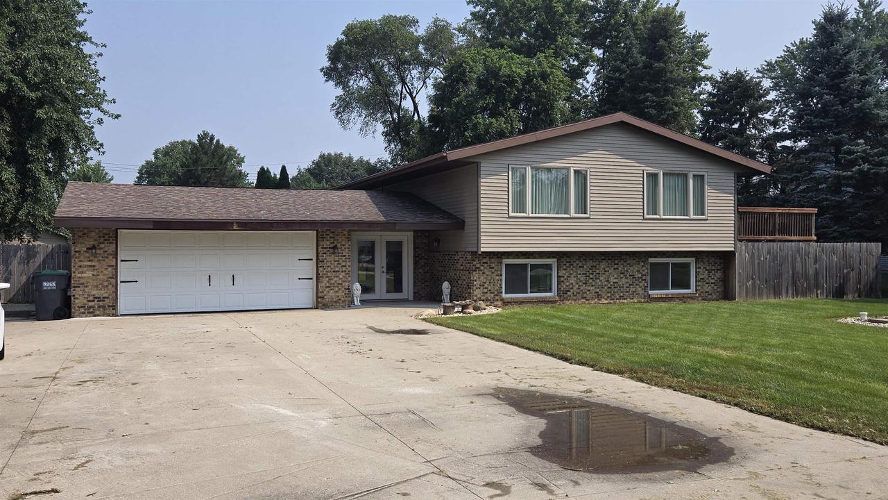 Property Photo: 2307 East Lorena Drive WI 53511