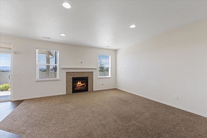Property Photo: 12808 E Wabash Ct WA 99216
