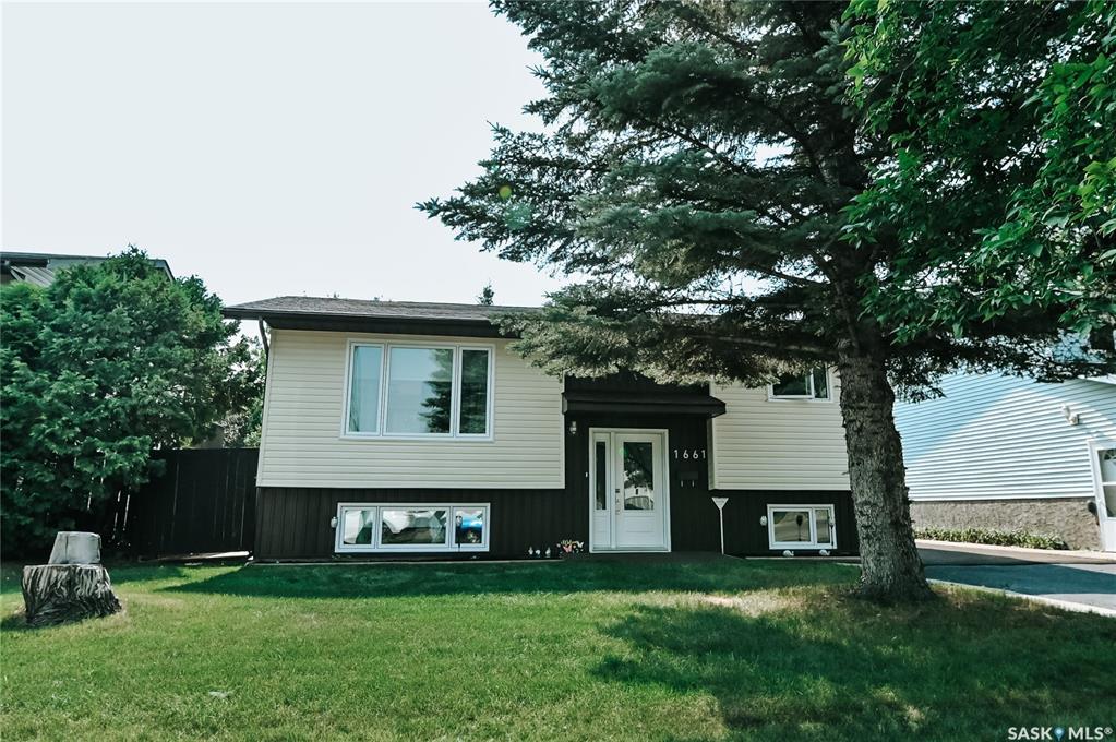 Property Photo:  1661 Olive Diefenbaker Drive  SK S6V 7V9 