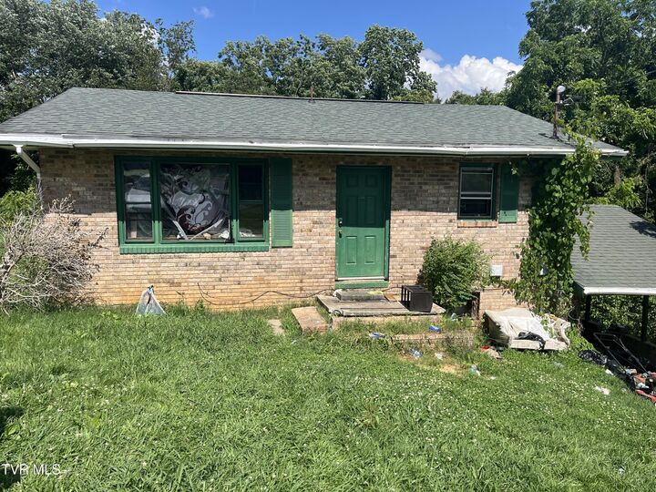 Property Photo: 505 Rogers Avenue TN 37660