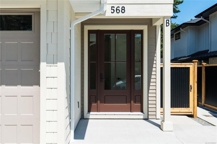 Property Photo:  568 Kay St B  BC V8Z 2L3 