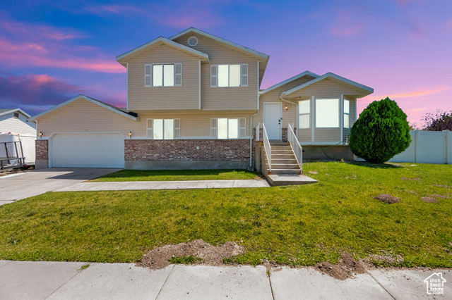 Property Photo: 5343 W Ridge Brook Way UT 84118