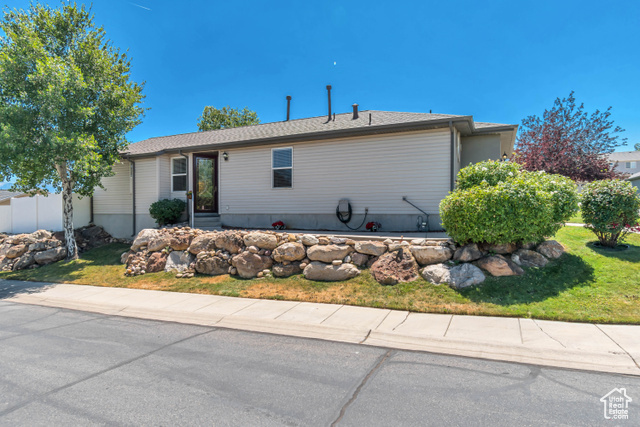 Property Photo: 6771 S Oakshade Ct W UT 84081