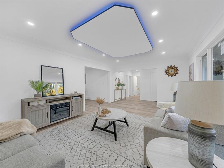 Property Photo: 184 Ellis Street ON N7L 2M1