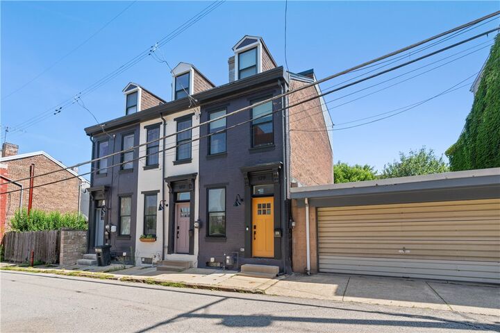 Property Photo:  179 Almond Way  PA 15201 