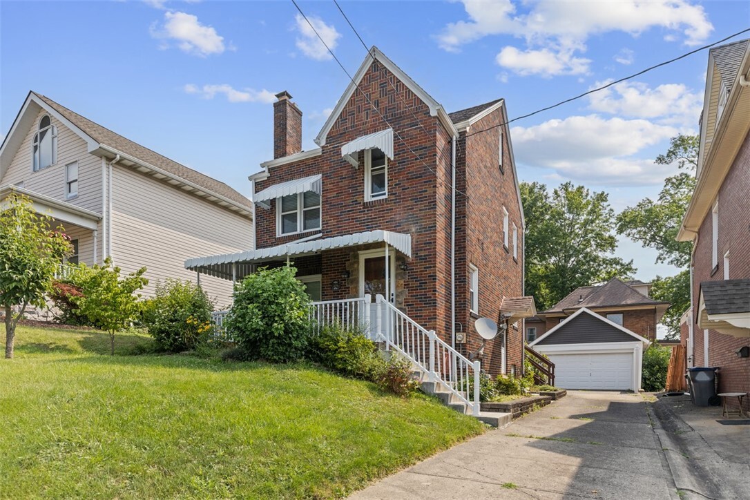 Property Photo: 306 Hutchinson Ave PA 15317