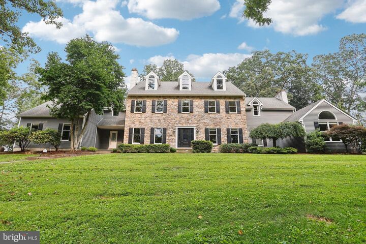 Property Photo: 4033 Devonshire Drive PA 18938