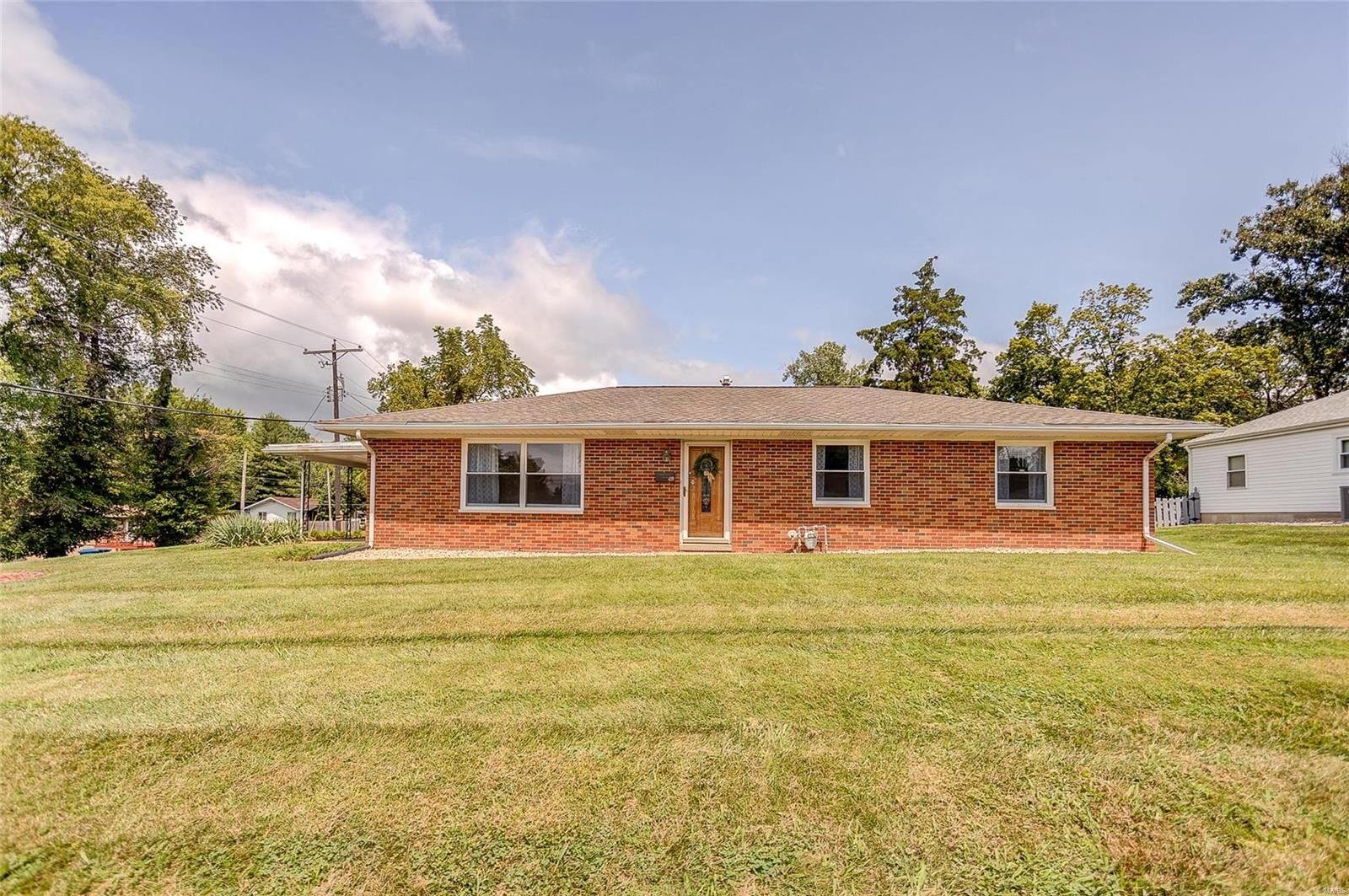 Property Photo: 419 Sanner Street IL 62025