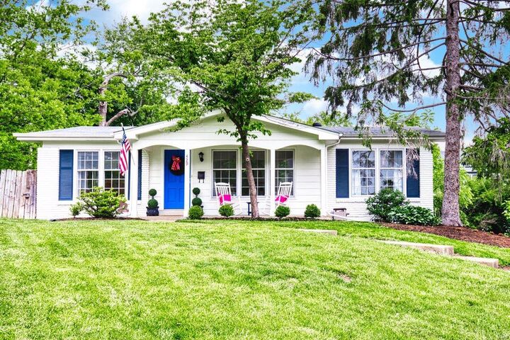 429 Hill Drive  Glendale MO 63122 photo