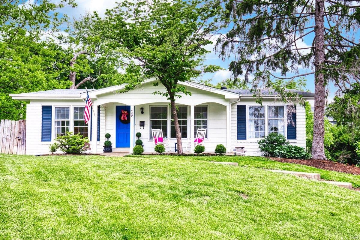 Property Photo: 429 Hill Drive MO 63122