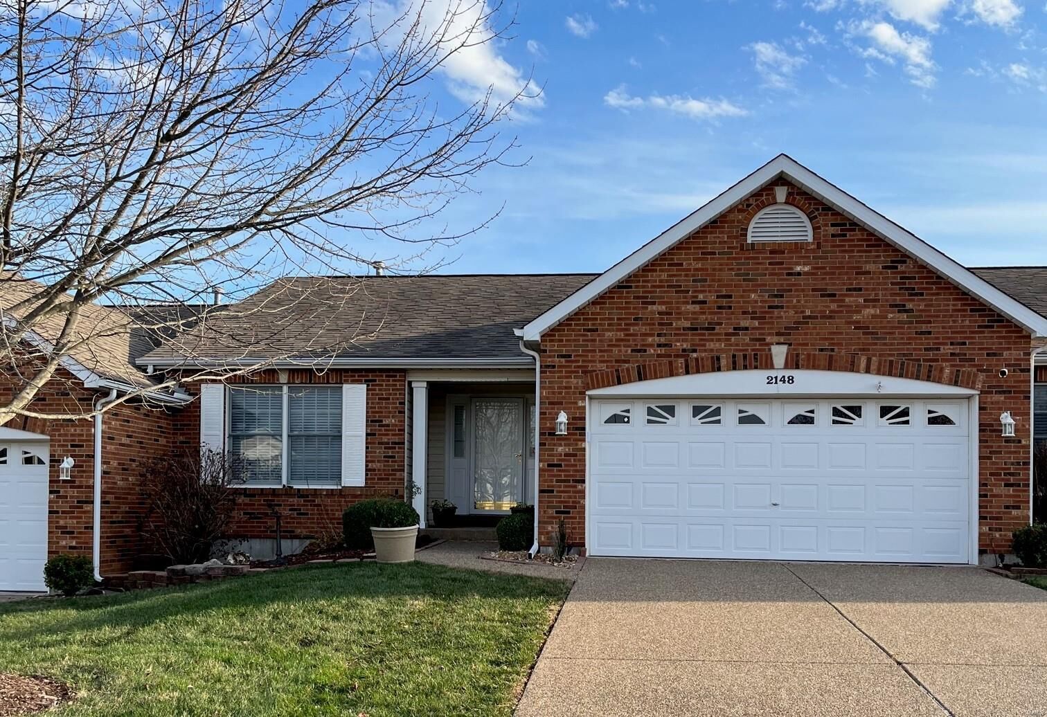Property Photo: 2148 Farnsworth Drive 1445B MO 63368