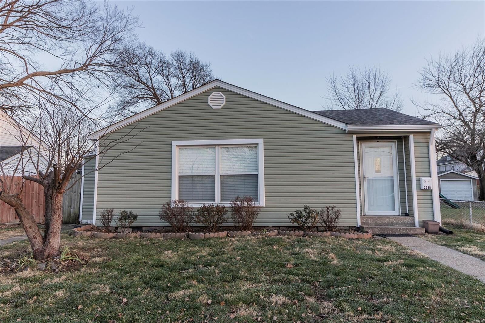 Property Photo:  2230 Adams Street  IL 62040 