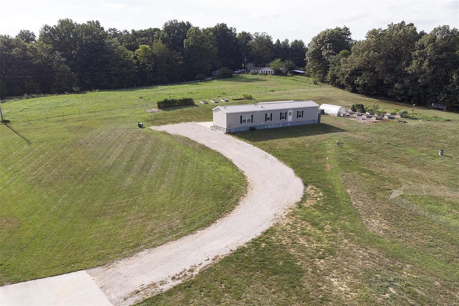 Property Photo:  1568 County Road 510  MO 63769 