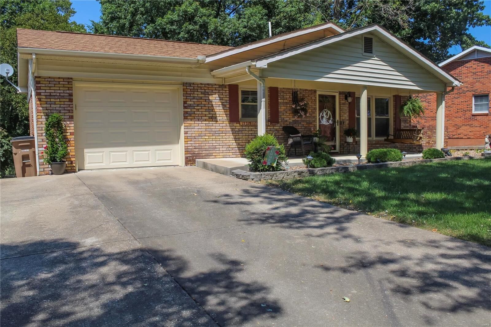 Property Photo: 3246 Chateau Drive MO 63701
