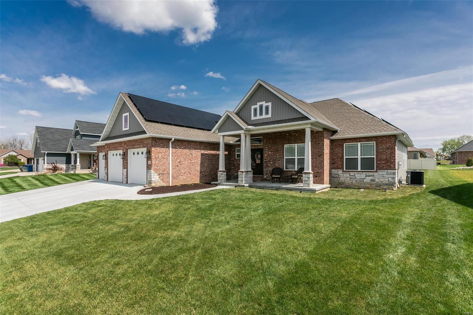 Property Photo: 82 Woodcrest Drive IL 62010