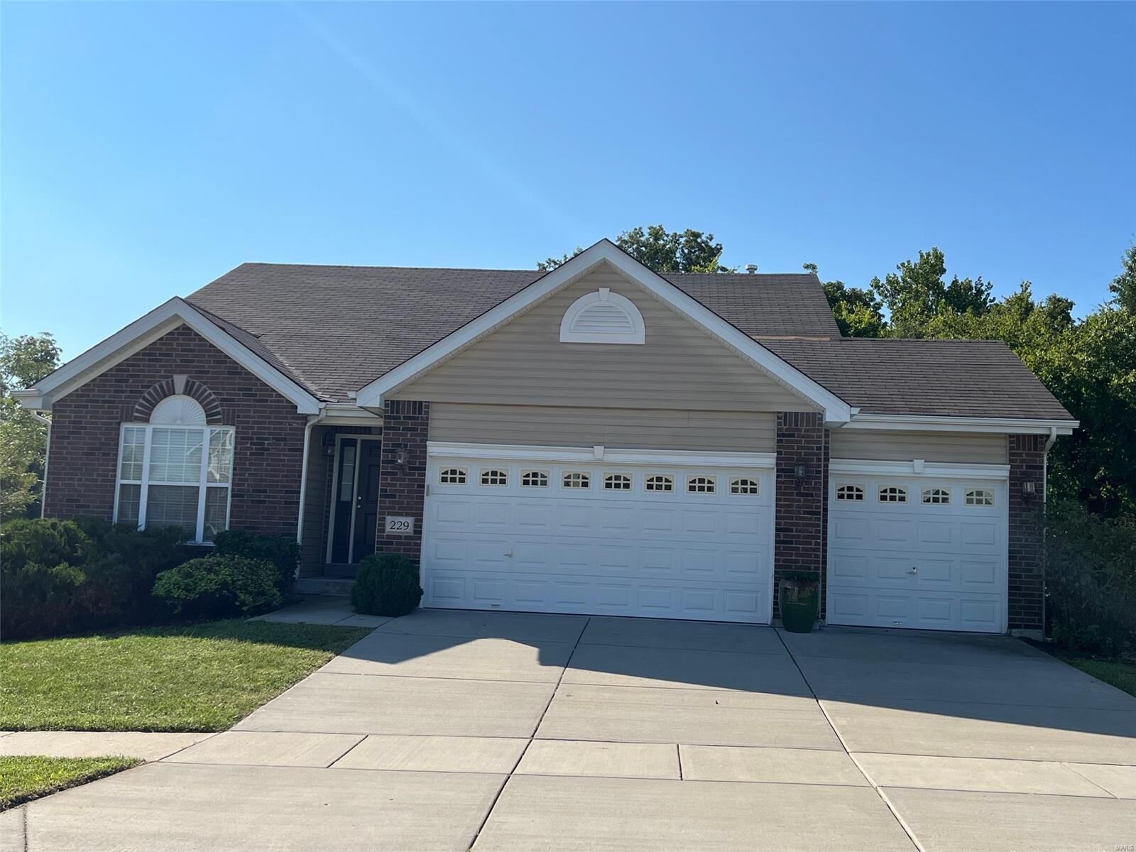 Property Photo: 229 Sonnet Circle MO 63385