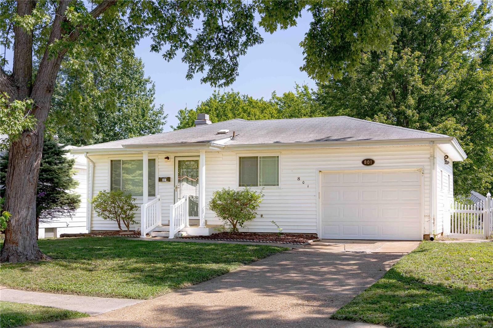 Property Photo:  801 Lightwood Drive  MO 63042 