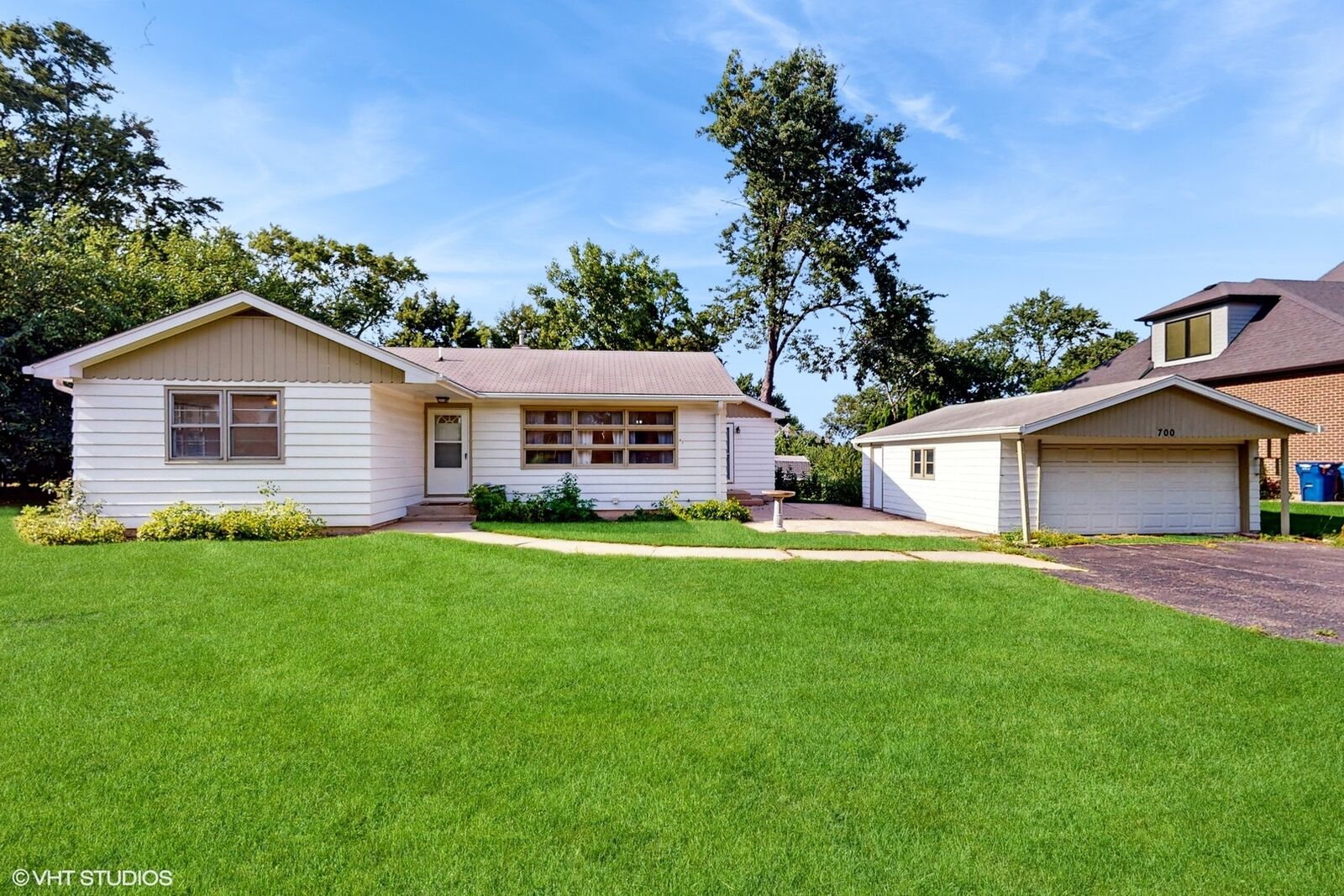 Property Photo:  700 Gamble Drive  IL 60532 