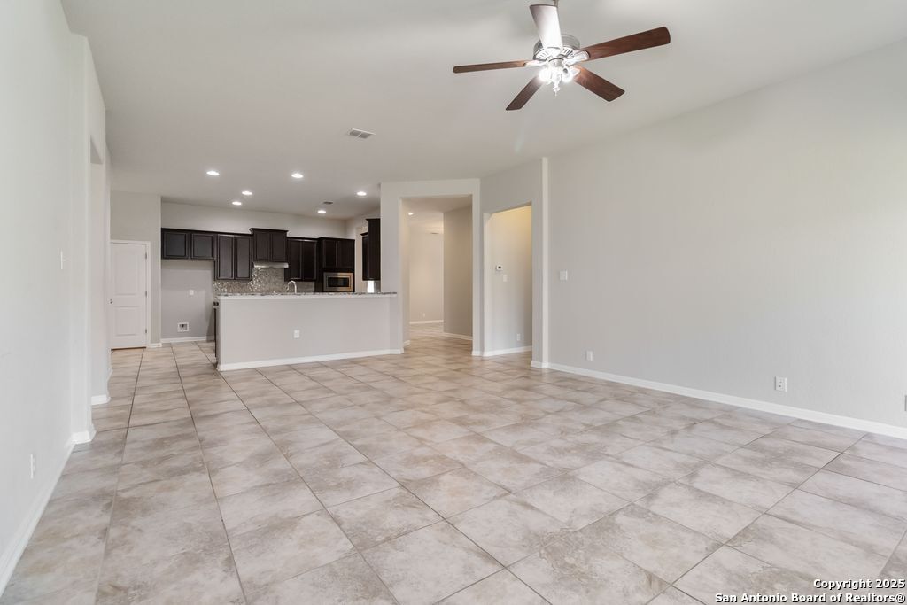 Property Photo: 629 Cavan TX 78108