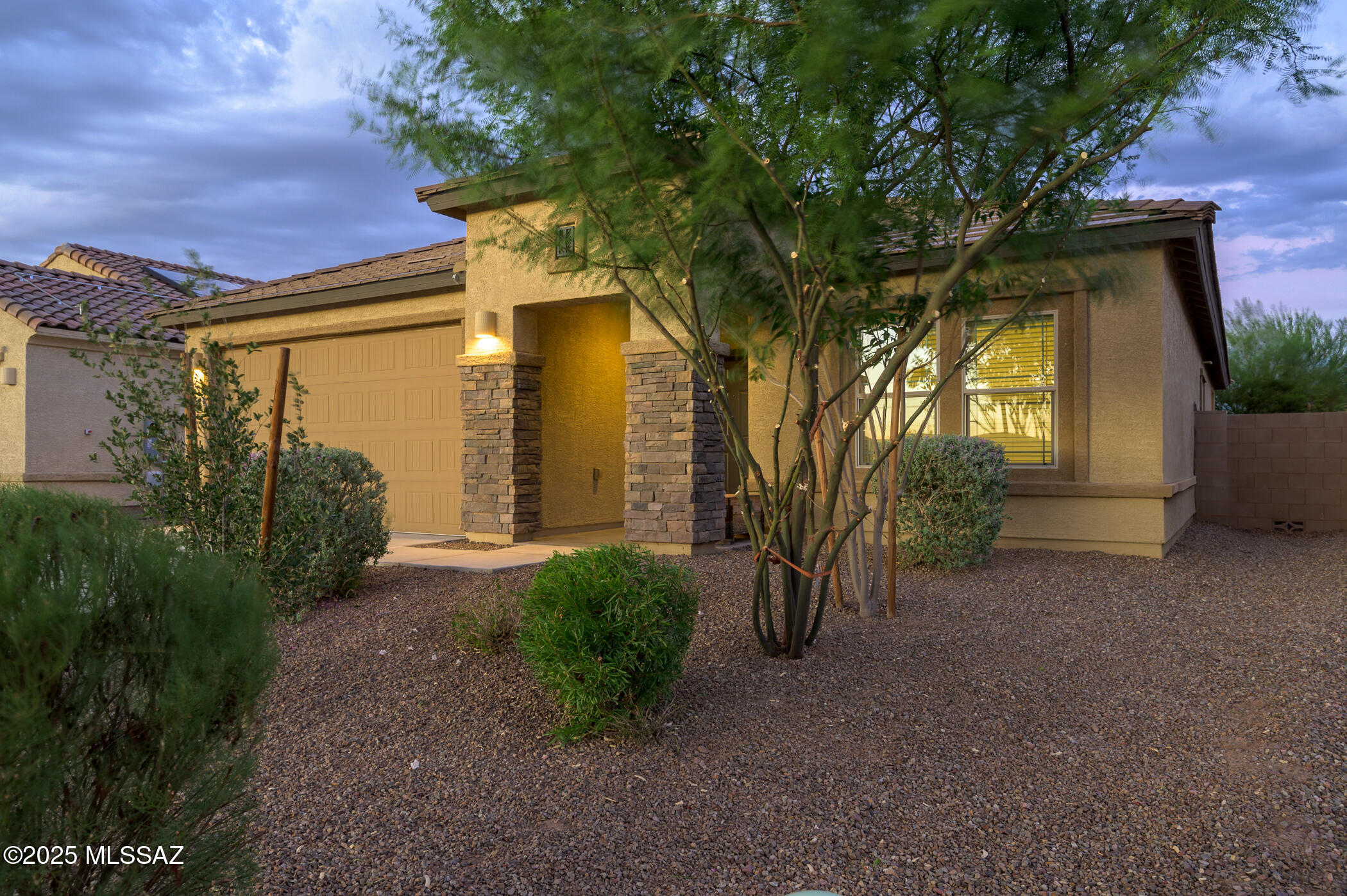 Property Photo: 10836 W Claxton Drive AZ 85653