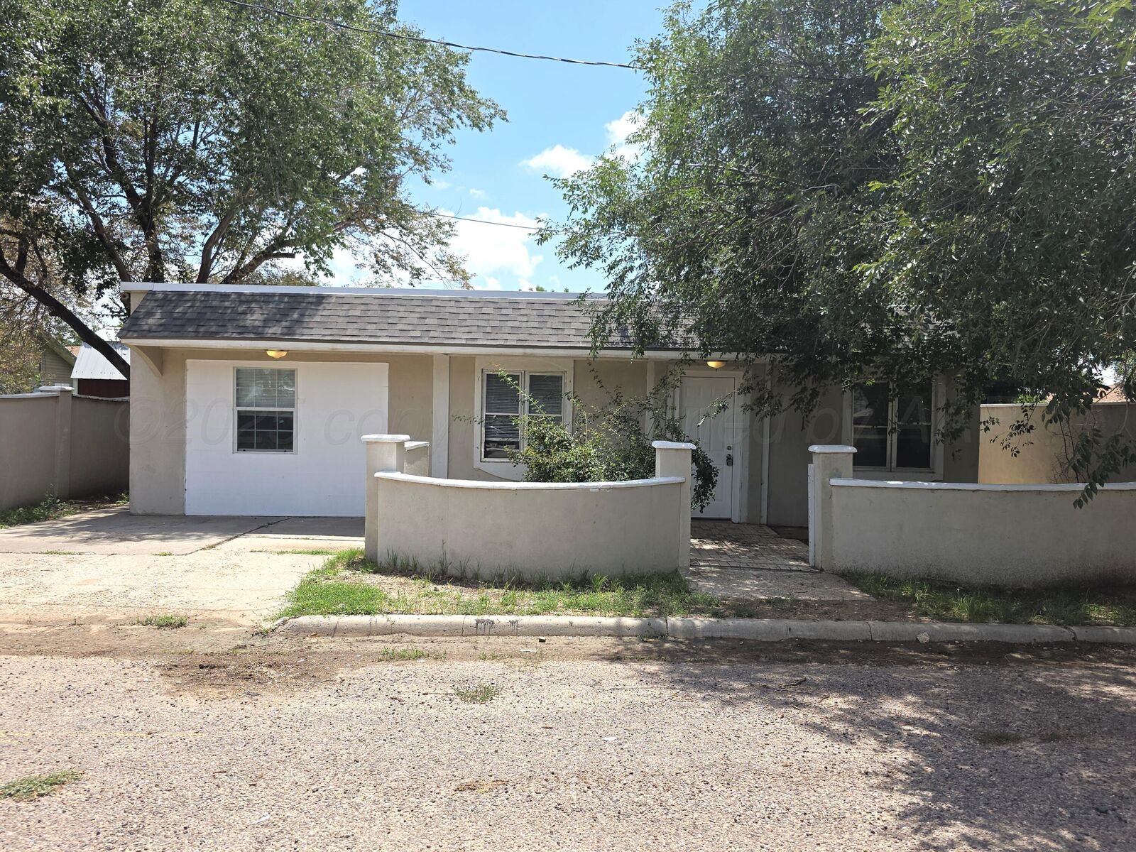 Property Photo:  309 SW 40th Avenue  TX 79110-1641 