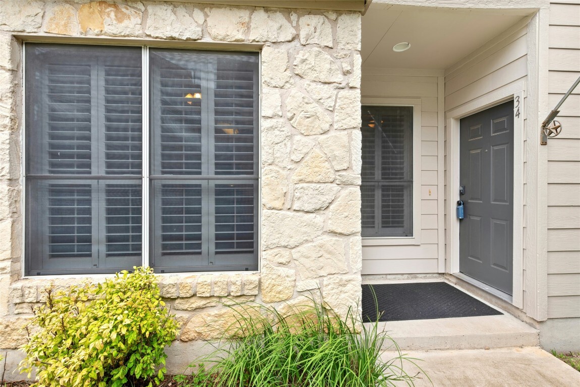 Property Photo: 7500 Shadowridge Run 34 TX 78749