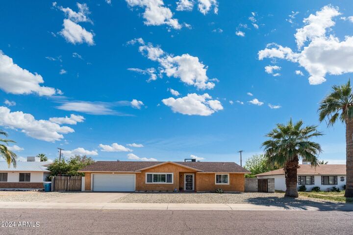 4201 W Townley Avenue  Phoenix AZ 85051 photo