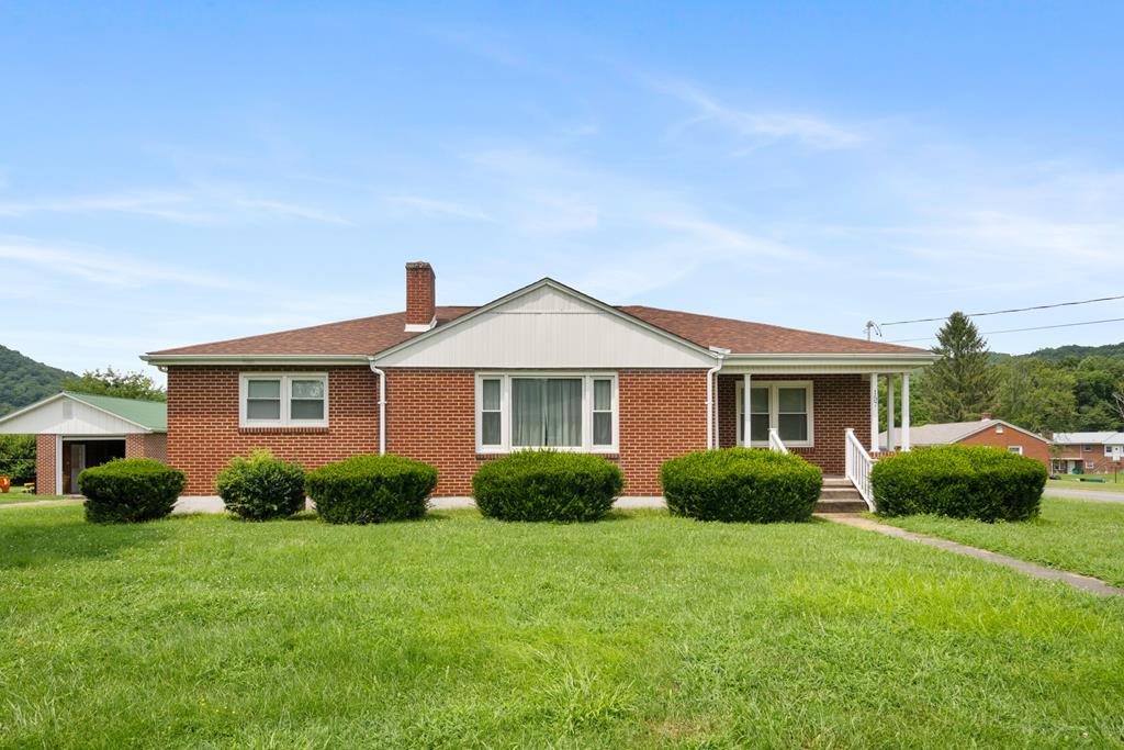 Property Photo:  157 Ballard Ave  WV 24963 