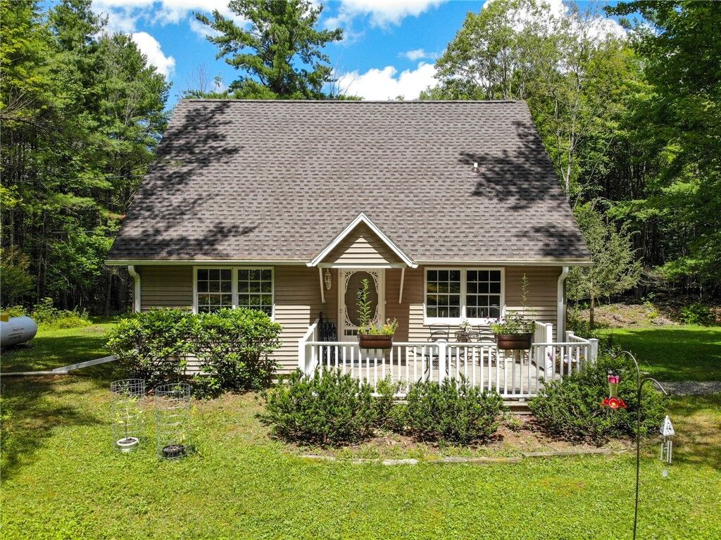 Property Photo:  1735 Lightfoot Lane  NY 14830 