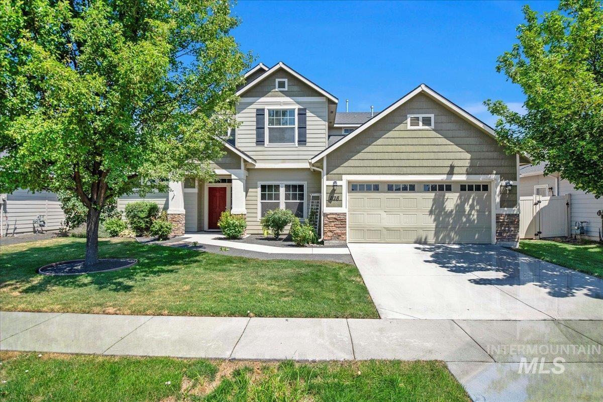 Property Photo:  1128 W Creekbury Dr.  ID 83646 