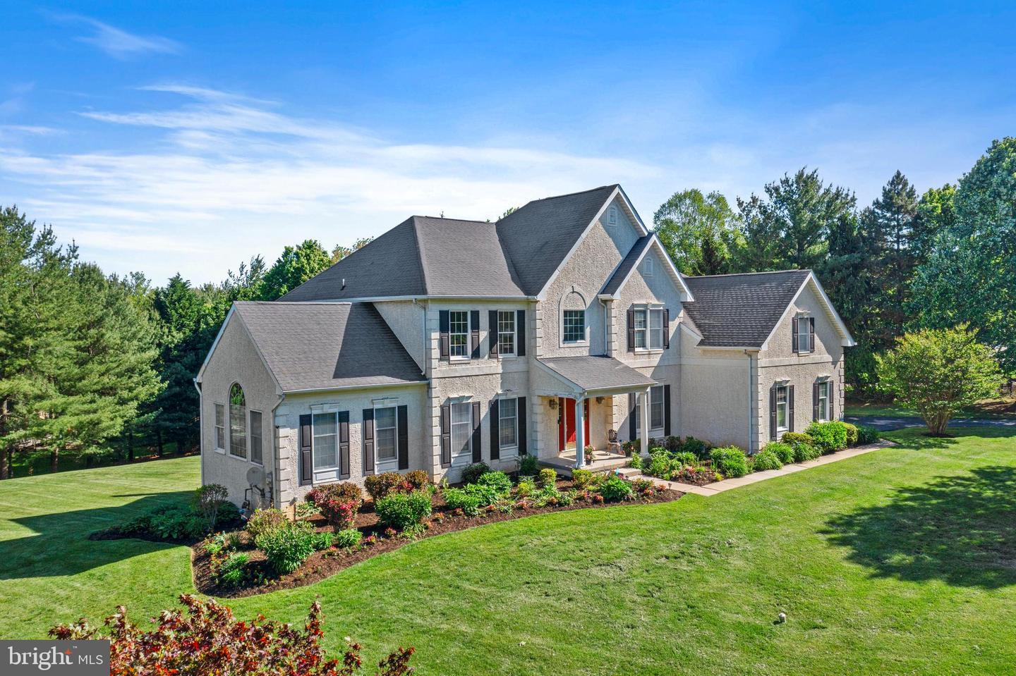 Property Photo: 2063 White Horse Road PA 19312