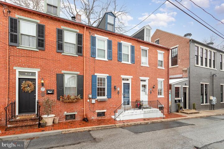 Property Photo: 313 W Marion Street PA 17603