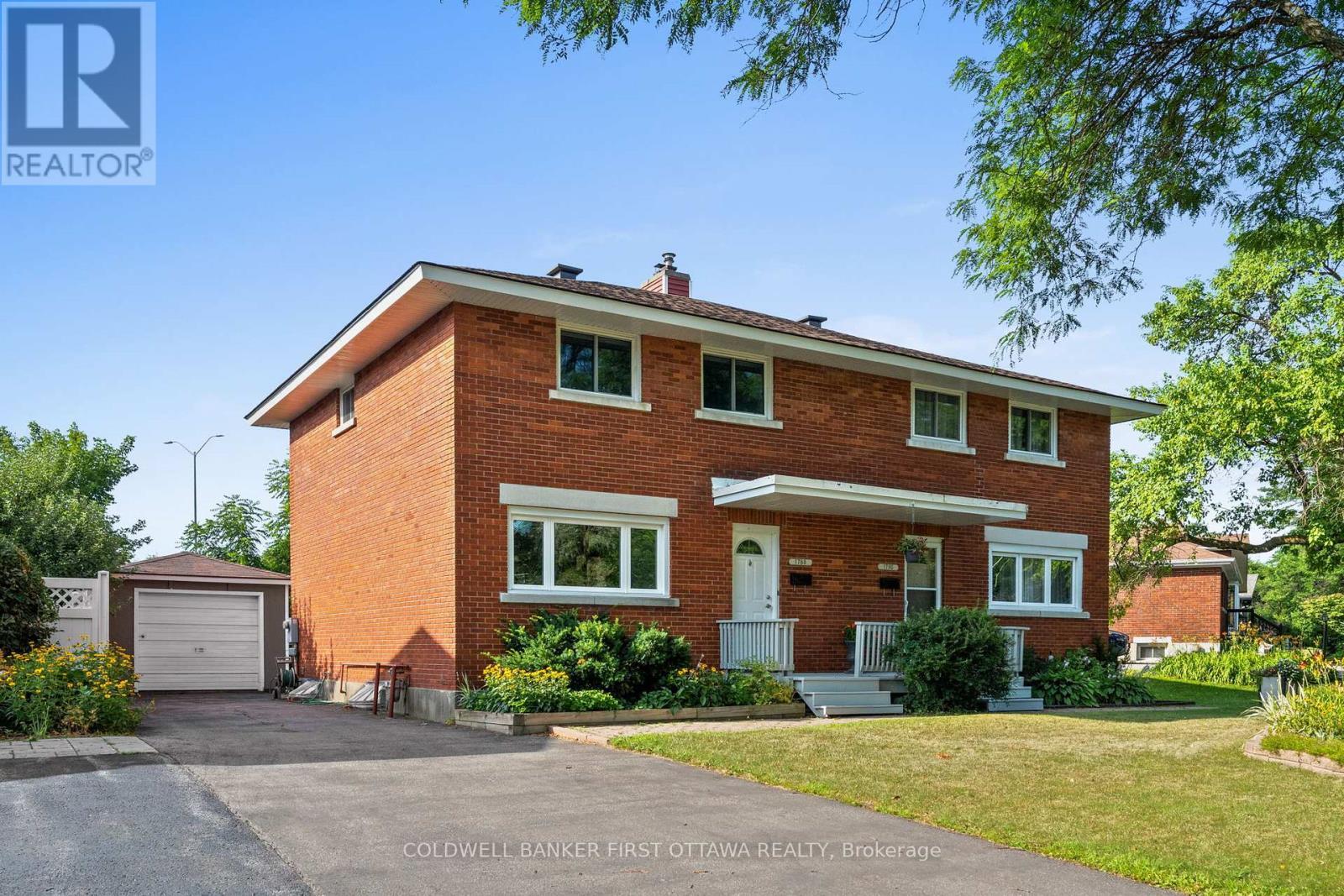 Property Photo: 1788 Ernest Avenue ON K2A 1M1