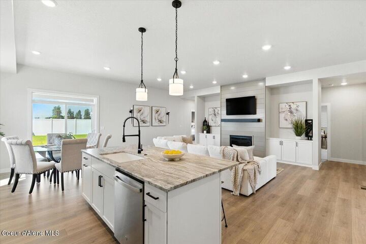 6777 N Coeur Terre Blvd  Coeur D'Alene ID 83814 photo