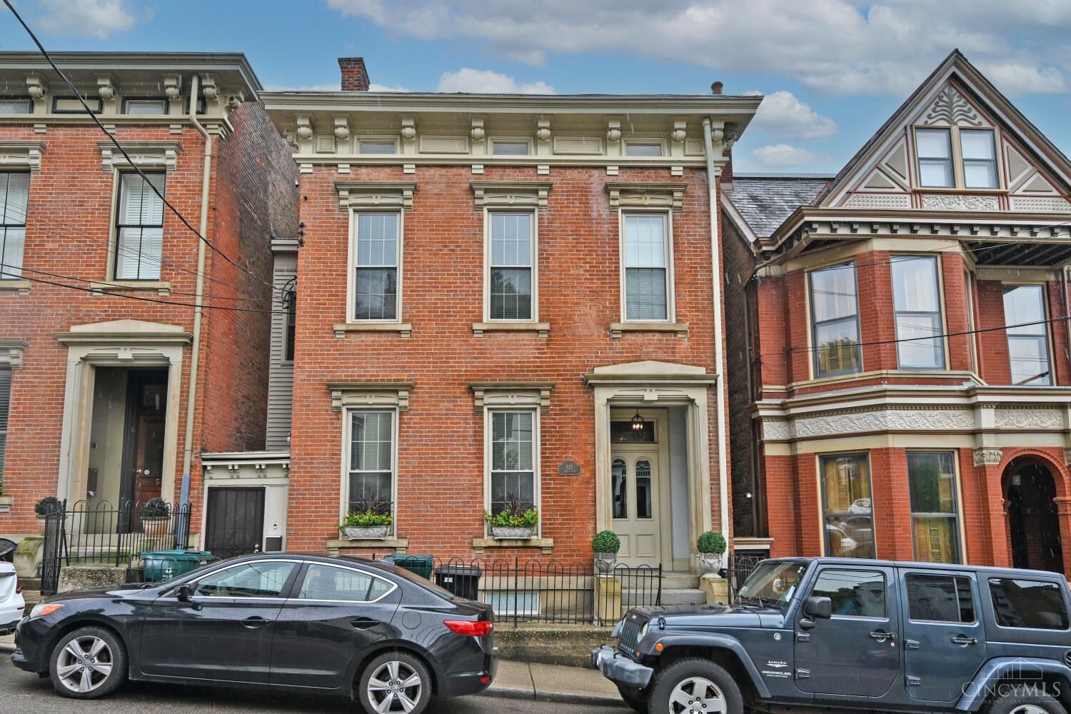 Property Photo:  521 Liberty Hill  OH 45202