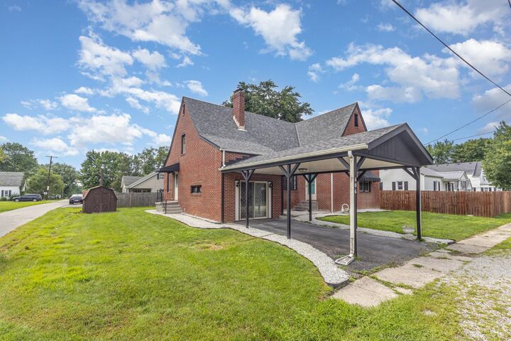 Property Photo: 606 Catherine Street IN 47031