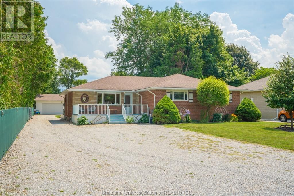 Photo de la propriété: 7138 Benoit Drive ON N0L 2P0
