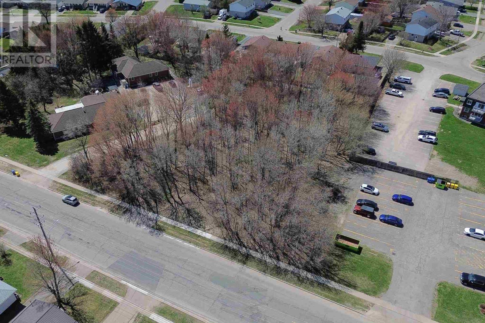 Property Photo:  511 Boundary Rd  ON P6A 5Z2 