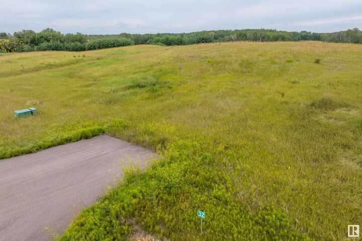 Property Photo:  53214 Rge Road 13 32  AB T7Y 0C1 