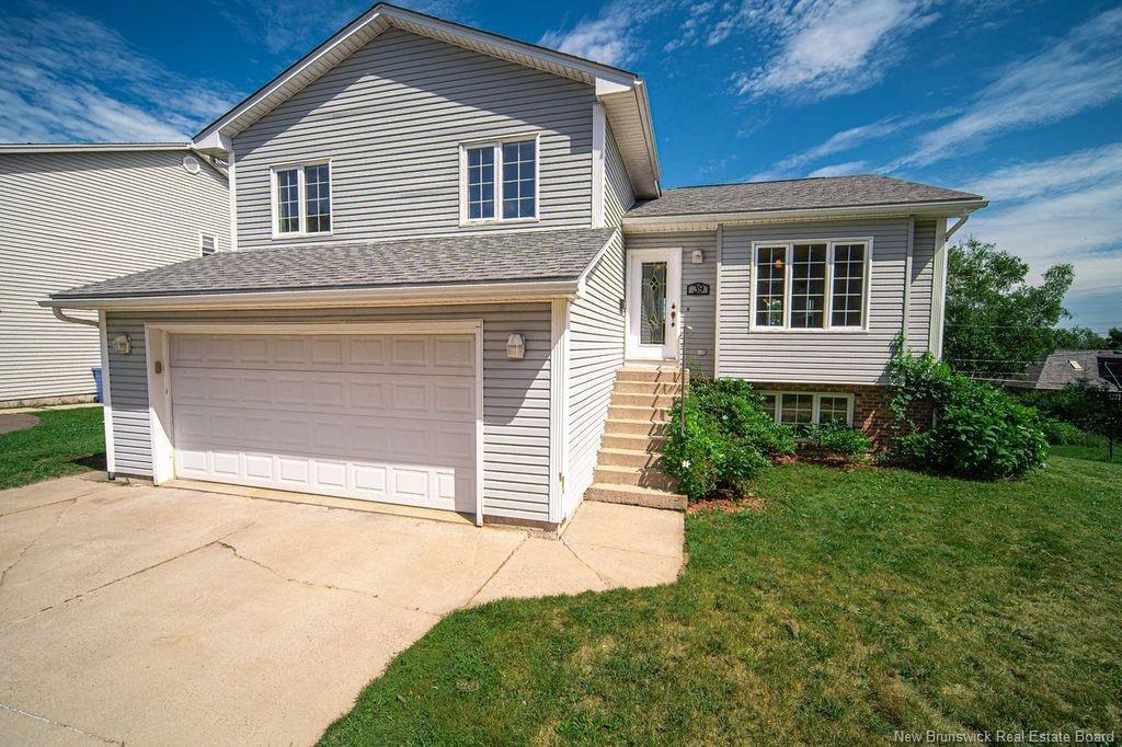 39 Amberwood Lane  Fredericton NB E3C 1L7 photo