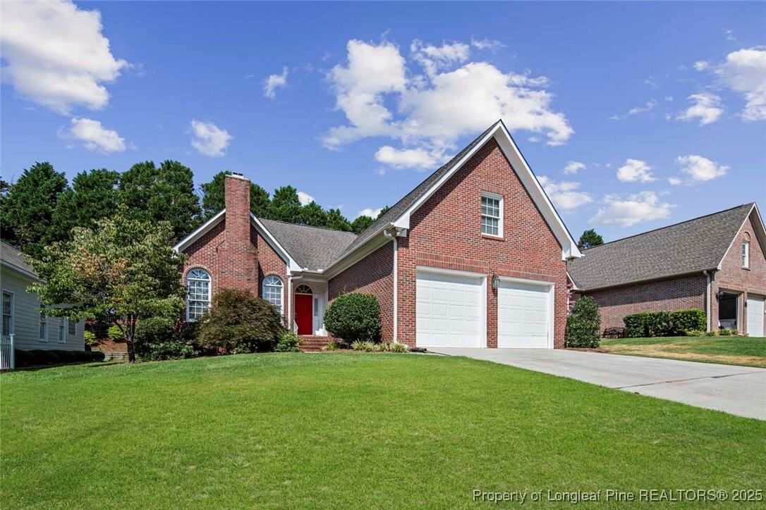 Property Photo:  2825 Briarcreek Place  NC 28304 