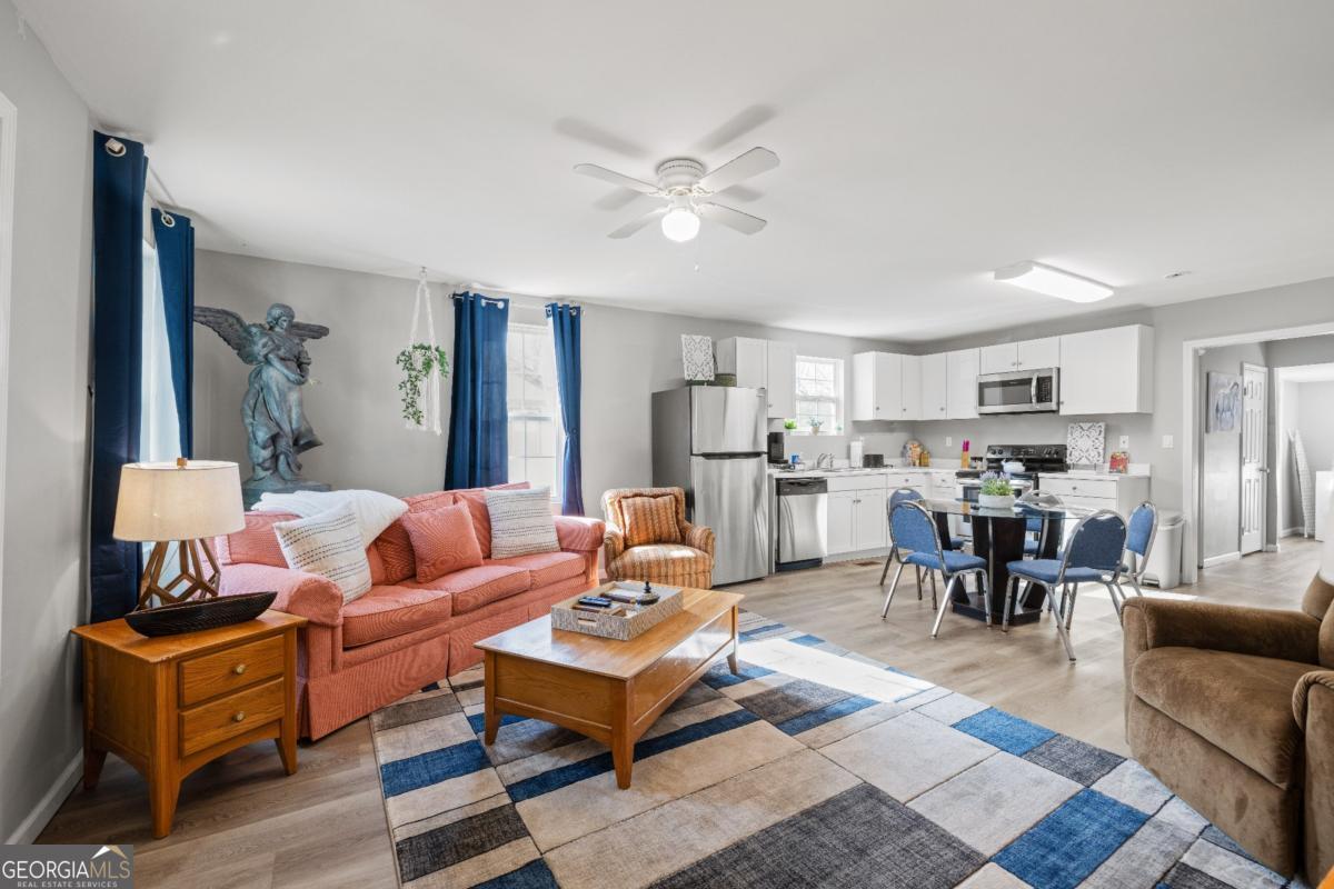Property Photo: 2222 Lee St SW GA 30014